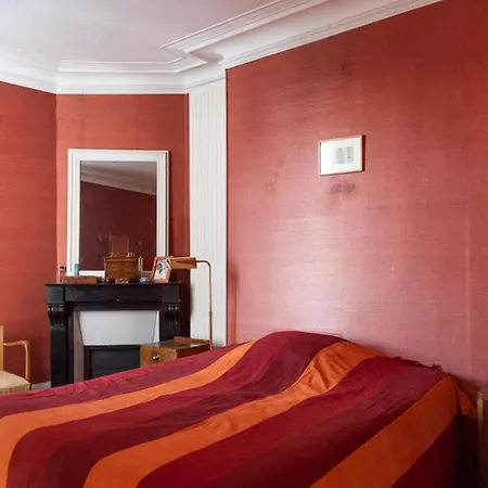 Beautiful 120m Near The Sainte-chapelle Parigi